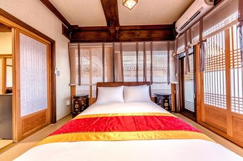 Jeju Hanok Hotel Hallagung 2*