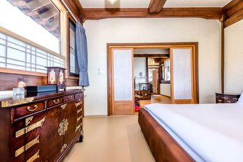 Jeju Hanok Hotel Hallagung 2*