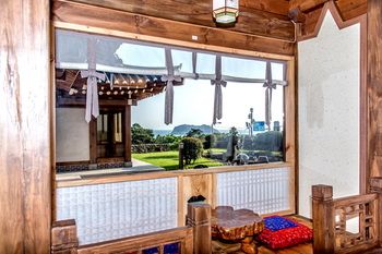 Jeju Hanok Hotel Hallagung 2*