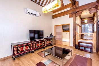 Jeju Hanok Hotel Hallagung 2*