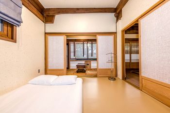 Jeju Hanok Hotel Hallagung 2*