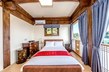 Jeju Hanok Hotel Hallagung 2*