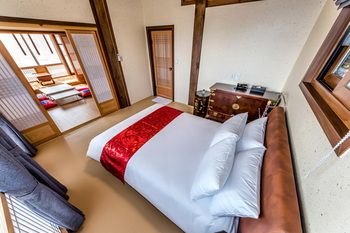 Jeju Hanok Hotel Hallagung 2*