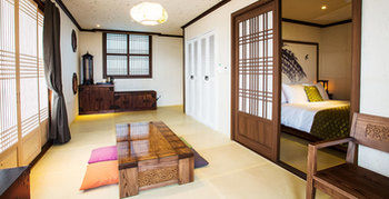 Jeju Hanok Hotel Hallagung 2*