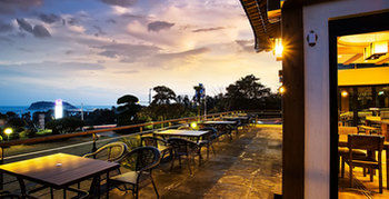 Jeju Hanok Hotel Hallagung 2*