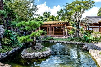 Jeju Hanok Hotel Hallagung 2*