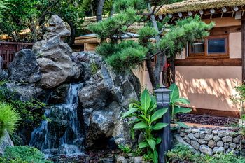 Jeju Hanok Hotel Hallagung 2*