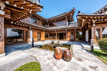 Jeju Hanok Hotel Hallagung 2*
