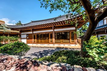 Jeju Hanok Hotel Hallagung 2*