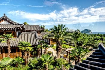 Jeju Hanok Hotel Hallagung 2*
