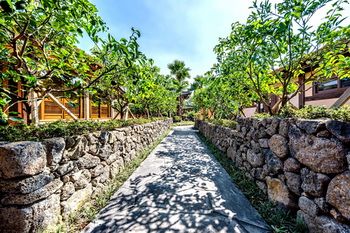 Jeju Hanok Hotel Hallagung 2*