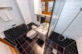 Jeju Hanok Hotel Hallagung 2*