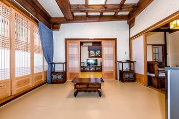 Jeju Hanok Hotel Hallagung 2*