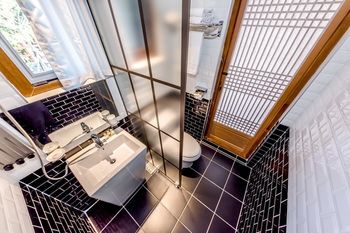 Jeju Hanok Hotel Hallagung 2*