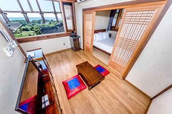 Jeju Hanok Hotel Hallagung 2*