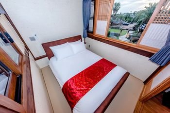 Jeju Hanok Hotel Hallagung 2*