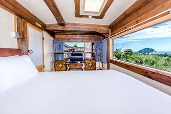 Jeju Hanok Hotel Hallagung 2*
