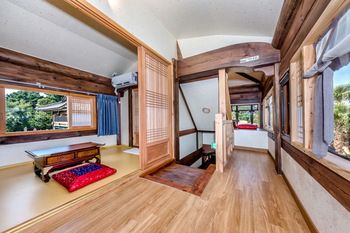 Jeju Hanok Hotel Hallagung 2*