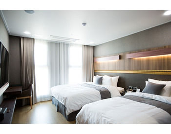 Hotel L'Art Gimpo 3*