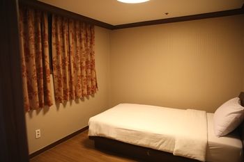 Osaek Greenyard Hotel 3*