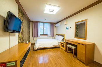 Osaek Greenyard Hotel 3*