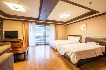 Osaek Greenyard Hotel 3*