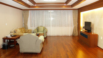 Osaek Greenyard Hotel 3*