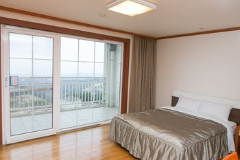 The Mauna Ocean Resort 3*