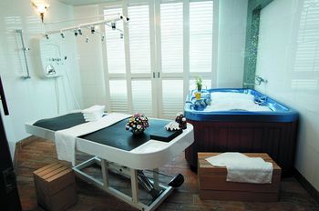 The Mauna Ocean Resort 3*