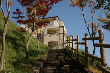 The Mauna Ocean Resort 3*