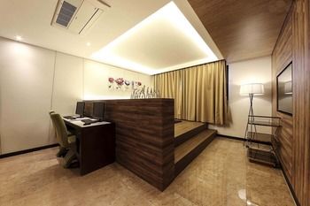 Guwol Hotel 3*
