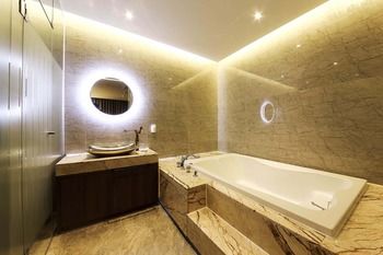 Guwol Hotel 3*