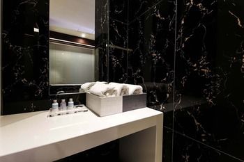 Guwol Hotel 3*