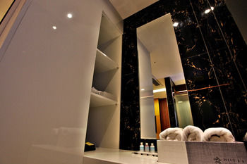 Guwol Hotel 3*