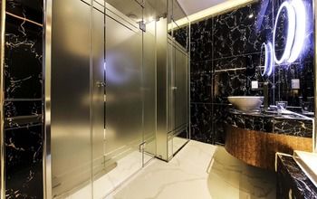 Guwol Hotel 3*