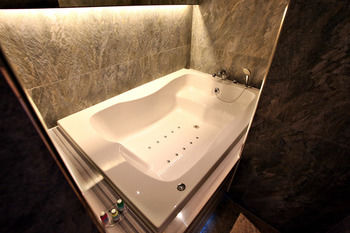 Guwol Hotel 3*