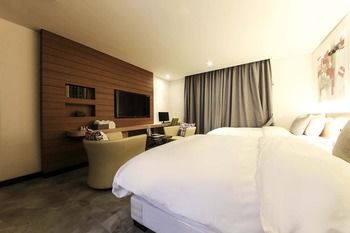 Guwol Hotel 3*