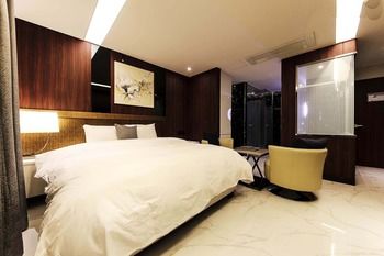 Guwol Hotel 3*