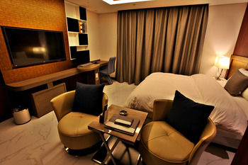 Guwol Hotel 3*