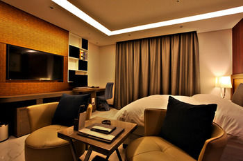 Guwol Hotel 3*