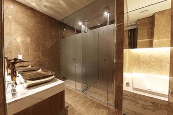 Guwol Hotel 3*