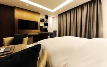 Guwol Hotel 3*