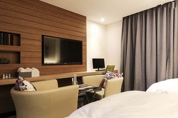 Guwol Hotel 3*