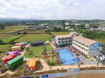 Blue Whale Resort 3*