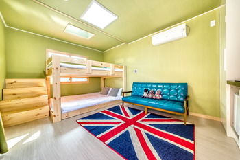 Blue Whale Resort 3*