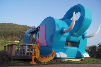 Blue Whale Resort 3*