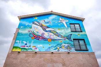 Blue Whale Resort 3*