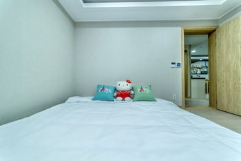 Blue Whale Resort 3*