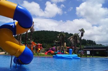 Blue Whale Resort 3*