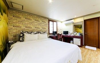 Sense Motel 2*
